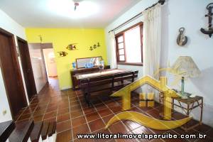 Casa para  no bairro 21, em Peruíbe / SP.