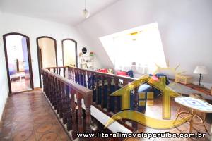 Casa para  no bairro 21, em Peruíbe / SP.