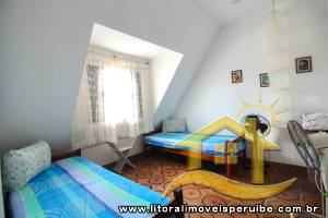 Casa para  no bairro 21, em Peruíbe / SP.