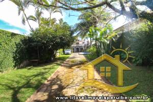 Casa para  no bairro 21, em Peruíbe / SP.