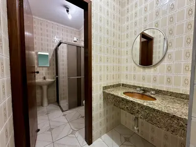 Casa - com Mezanino com 3 quartos (sendo 2 suite(s)) a 600,00 metros praia.