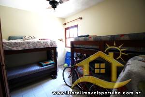 Casa - Térrea com 2 dormitórios (sendo 0 suite(s)) a 900,00 metros praia.