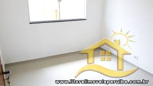 Casa - Térrea com 2 quartos (sendo 1 suite(s)) a 2000,00 metros praia.