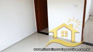 Casa - Térrea com 2 quartos (sendo 1 suite(s)) a 2000,00 metros praia.