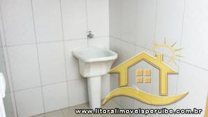 Casa - Térrea com 2 quartos (sendo 1 suite(s)) a 2000,00 metros praia.