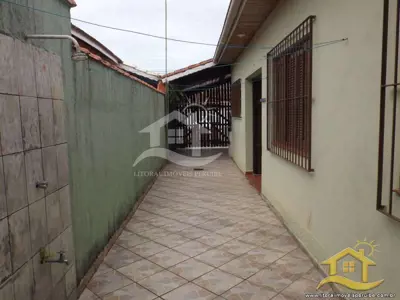 Casa para  no bairro Cidade Nova Peruibe, em Peruíbe / São Paulo.