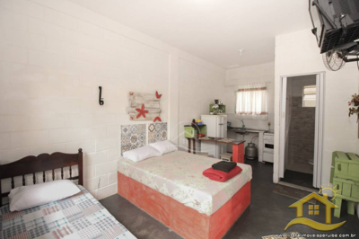 Hotel para  no bairro 21, em Peruíbe / SP.
