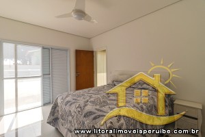 Casa - Sobrado com 6 dormitórios (sendo 2 suite(s)) a 700,00 metros praia.