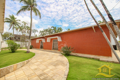 Casa para venda no bairro 29, em Peruíbe / SP.