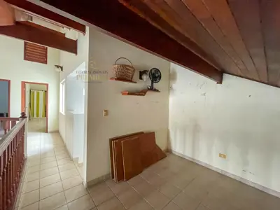 Casa - Sobrado com 4 dormitórios (sendo 4 suite(s)) a 0,00 metros praia.