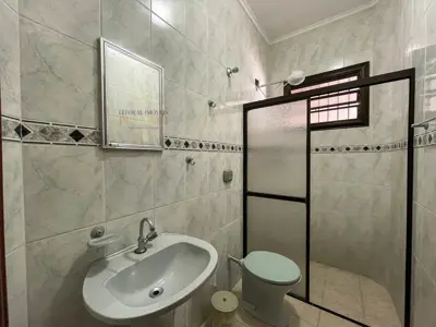 Casa - Sobrado com 4 dormitórios (sendo 4 suite(s)) a 0,00 metros praia.