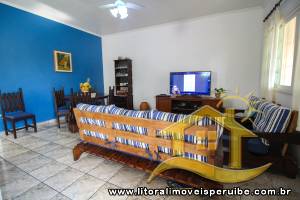 Casa - Térrea com Edícula com 3 dormitórios (sendo 1 suite(s)) a 700,00 metros praia.