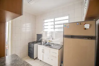 Apartamento - Amplo com 2 dormitórios (sendo 0 suite(s)) a 300,00 metros praia.