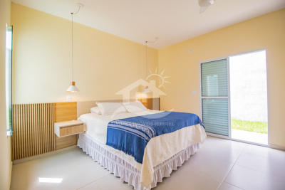Casa - Térrea com 3 dormitórios (sendo 1 suite(s)) a 1500,00 metros praia.