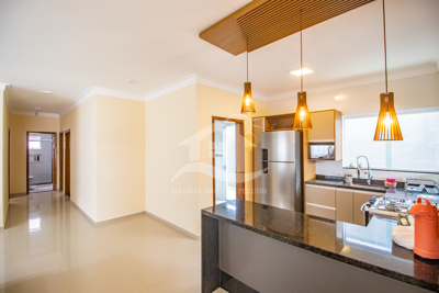 Casa - Térrea com 3 dormitórios (sendo 1 suite(s)) a 1500,00 metros praia.