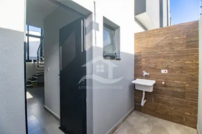 Apartamento - Loft com 1 dormitórios  a 1500,00 metros praia.