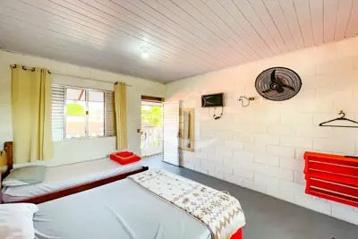 Hotel - Pousada com  dormitórios  a 1000,00 metros praia.