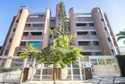 Apartamento - Amplo com 3 dormitórios (sendo 1 suite(s)) a 350,00 metros praia.