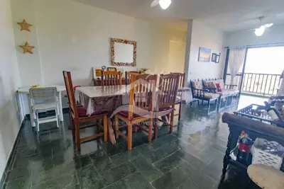 Apartamento - Amplo com 3 dormitórios (sendo 1 suite(s)) a 100,00 metros praia.