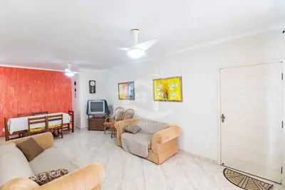 Apartamento - Amplo com 3 dormitórios (sendo 1 suite(s)) a 50,00 metros praia.