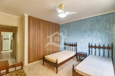 Apartamento - Amplo com 3 dormitórios (sendo 1 suite(s)) a 50,00 metros praia.