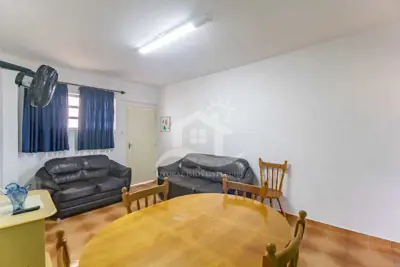 Apartamento - Amplo com 2 dormitórios (sendo 0 suite(s)) a 50,00 metros praia.