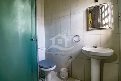 Casa - Térrea com 2 dormitórios (sendo 2 suite(s)) a 0,00 metros praia.