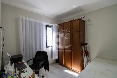 Casa - Térrea com 3 dormitórios (sendo 1 suite(s)) a 200,00 metros praia.
