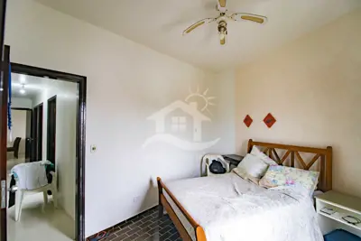 Apartamento - Amplo com 3 dormitórios (sendo 1 suite(s)) a 20,00 metros praia.