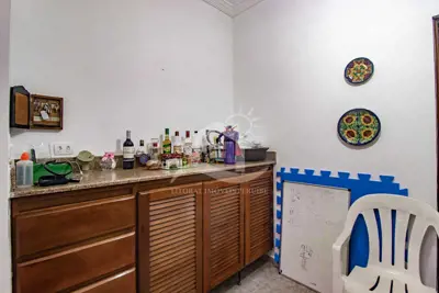 Casa - Sobrado com 4 dormitórios (sendo 4 suite(s)) a 600,00 metros praia.