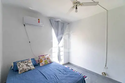 Apartamento - Amplo com 2 dormitórios (sendo 1 suite(s)) a 500,00 metros praia.