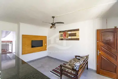 Apartamento - Amplo com 2 dormitórios (sendo 1 suite(s)) a 500,00 metros praia.
