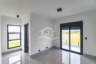 Casa - Sobrado Novo com 5 dormitórios (sendo 5 suite(s)) a 1000,00 metros praia.