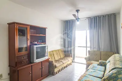 Apartamento - Amplo com 3 dormitórios (sendo 1 suite(s)) a 600,00 metros praia.