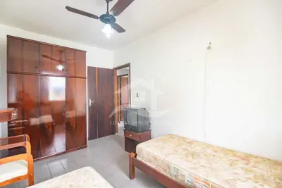 Apartamento - Amplo com 3 dormitórios (sendo 1 suite(s)) a 600,00 metros praia.