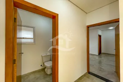 Casa - Sobrado Novo com 5 dormitórios (sendo 5 suite(s)) a 1200,00 metros praia.