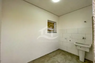 Casa - Sobrado Novo com 5 dormitórios (sendo 5 suite(s)) a 1200,00 metros praia.