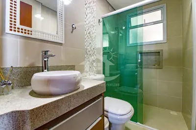 Apartamento - Amplo com 3 dormitórios (sendo 2 suite(s)) a 400,00 metros praia.