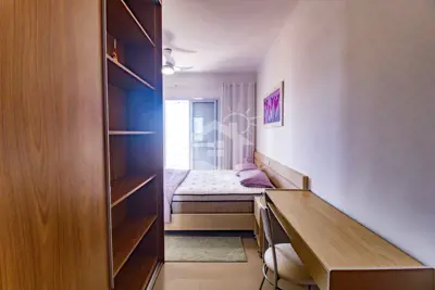 Apartamento - Amplo com 3 dormitórios (sendo 2 suite(s)) a 400,00 metros praia.