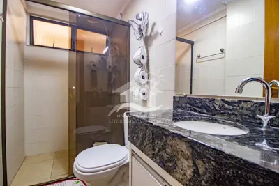 Apartamento - Amplo com 3 dormitórios (sendo 1 suite(s)) a 300,00 metros praia.