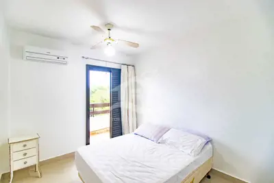 Apartamento - Amplo com 3 dormitórios (sendo 1 suite(s)) a 400,00 metros praia.