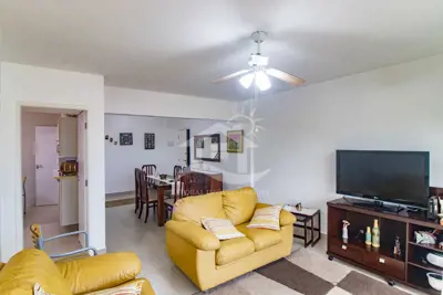 Apartamento - Amplo com 3 dormitórios (sendo 1 suite(s)) a 400,00 metros praia.