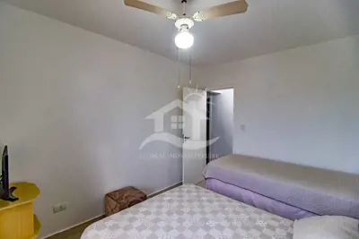 Apartamento - Amplo com 3 dormitórios (sendo 1 suite(s)) a 400,00 metros praia.