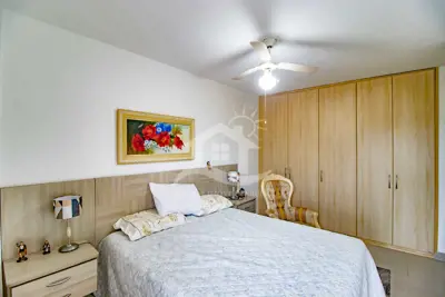 Apartamento - Amplo com 3 dormitórios (sendo 1 suite(s)) a 400,00 metros praia.