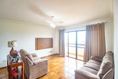 Apartamento - Amplo com 3 dormitórios (sendo 1 suite(s)) a 400,00 metros praia.