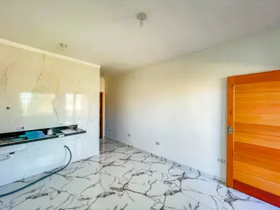 Kitnet - Ampla com 1 quartos  a 250,00 metros praia.