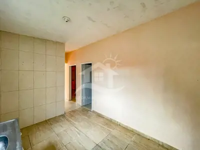 Casa - Térrea com 2 dormitórios (sendo 1 suite(s)) a 1800,00 metros praia.
